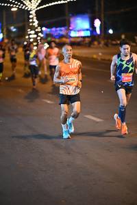 BIB: 0956, 28082
                            <button type="button" onclick="openModal(23157352)" class="btn btn-primary btn-sm float-right btn-popup" data-toggle="modal" data-target=".modal-high-quality">
                        <i class="fas fa-shopping-cart"></i> Add to Cart
                    </button>
                                            <button type="button" onclick="isThisMe(23157352, true)" class="btn btn-success btn-sm float-right btn-popup btn-isme hidden" data-toggle="tooltip" data-placement="bottom" title="นี่คือรูปของคุณใช่ไหม คลิกที่นี่เพื่อเอาเข้าอัลบั้ม">
                        <i class="fas fa-plus"></i> Add to album
                    </button>
                    <button type="button" onclick="isThisMe(23157352, false)" class="btn btn-warning btn-sm float-right btn-popup btn-isnotme hidden">
                        <i class="fas fa-ban"></i> Remove from album
                    </button>